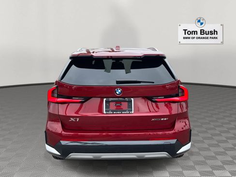 Used 2026 BMW X1 xDrive28i w/ Technology Package image 6