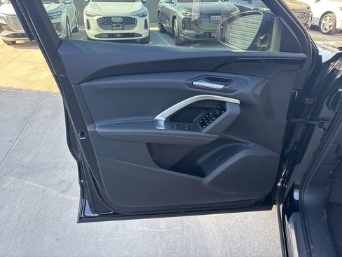 New 2025 Audi Q5 Premium image 10