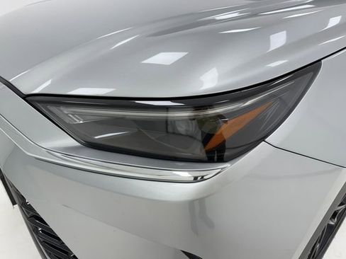 Used 2024 Toyota Grand Highlander FWD image 6