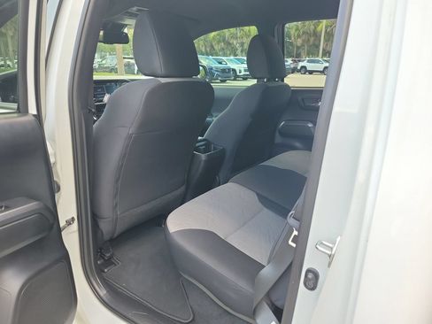 Used 2021 Toyota Tacoma TRD Off-Road RWD image 9