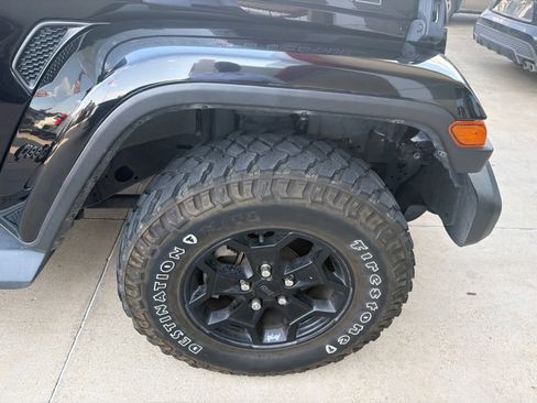Used 2022 Jeep Gladiator Sport AWD/4WD image 21