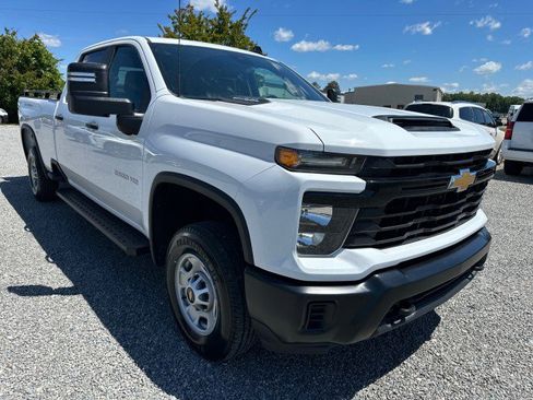 Used 2024 Chevrolet Silverado 2500 W/T w/ WT Convenience Package AWD/4WD image 5
