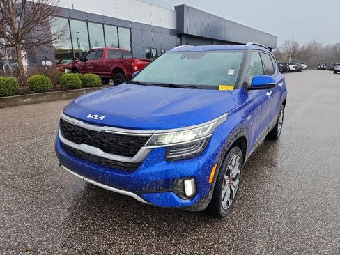 Used 2023 Kia Seltos SX w/ SX Sunroof Package image 3