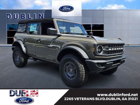 New 2025 Ford Bronco Base w/ Sasquatch Package image 1