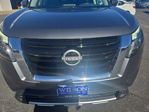 Used 2024 Nissan Pathfinder SL w/ Cargo Package AWD/4WD image 33