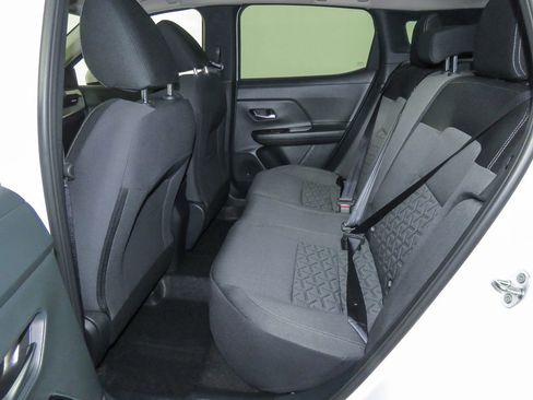 Certified 2025 Nissan Kicks SV image 30