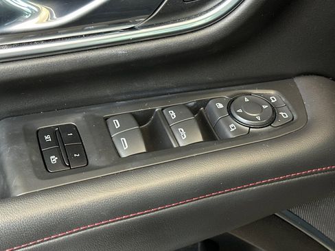 Used 2021 Chevrolet Tahoe RST w/ Luxury Package RWD image 12