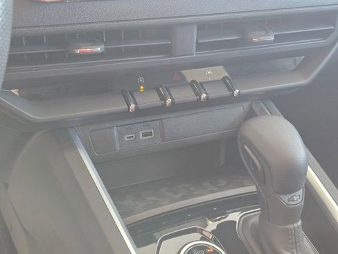 Used 2023 Chevrolet Colorado Trail Boss w/ Technology Package image 20