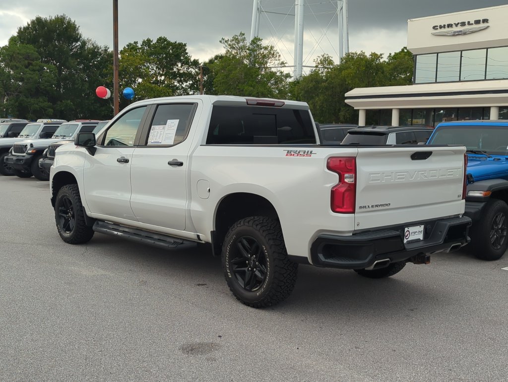 Used 2020 Chevrolet Silverado 1500 LT Trail Boss AWD/4WD image 4