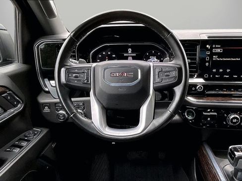 Used 2024 GMC Sierra 1500 Elevation w/ Elevation Premium Package AWD/4WD image 11