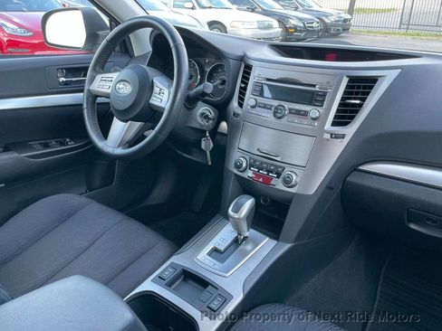 Used 2011 Subaru Legacy 2.5i Premium image 17