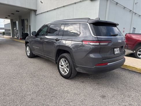 Used 2025 Jeep Grand Cherokee L Laredo RWD image 13