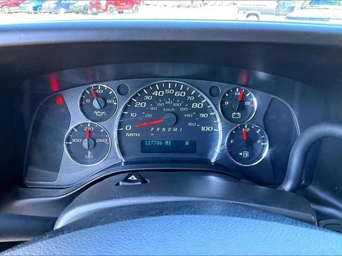 Used 2019 Chevrolet Express 2500 Extended w/ Driver Convenience Package RWD image 13
