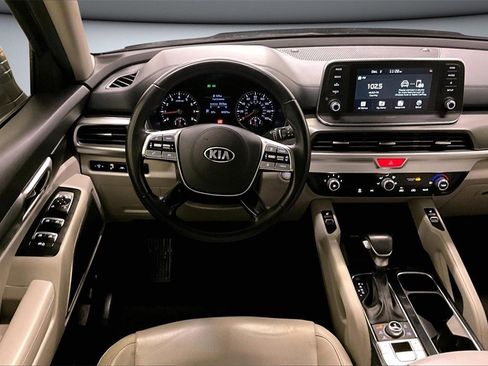Used 2021 Kia Telluride S image 8