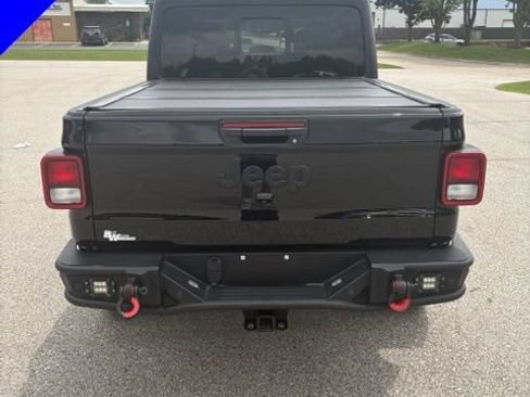 Used 2022 Jeep Gladiator Sport AWD/4WD image 5