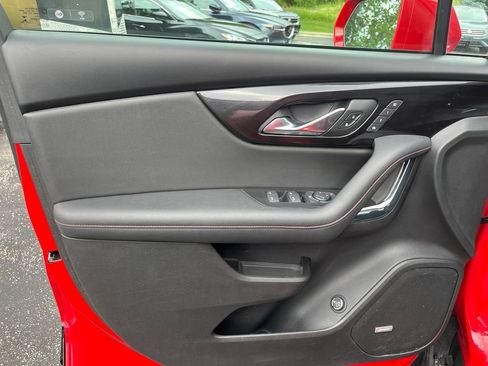Used 2019 Chevrolet Blazer RS AWD/4WD image 9