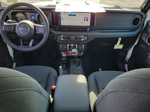 New 2026 Jeep Wrangler Unlimited Rubicon AWD/4WD image 14