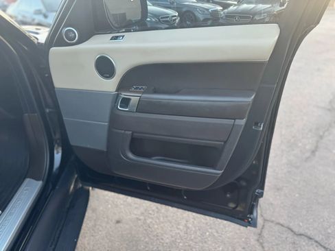 Used 2020 Land Rover Range Rover Sport HSE Dynamic image 30