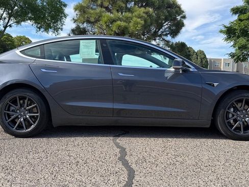 Used 2019 Tesla Model 3 Long Range AWD/4WD image 9