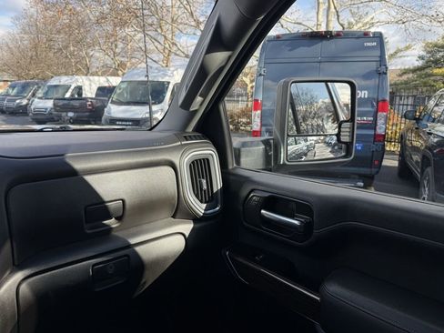 Used 2022 GMC Sierra 2500 SLE w/ SLE Value Package; image 24