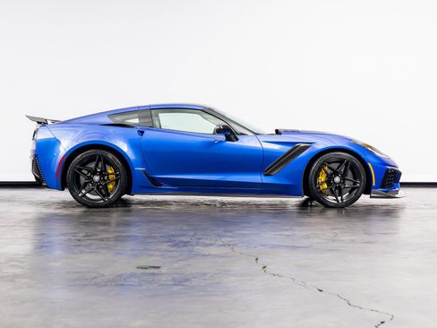 Used 2019 Chevrolet Corvette ZR1 RWD image 20