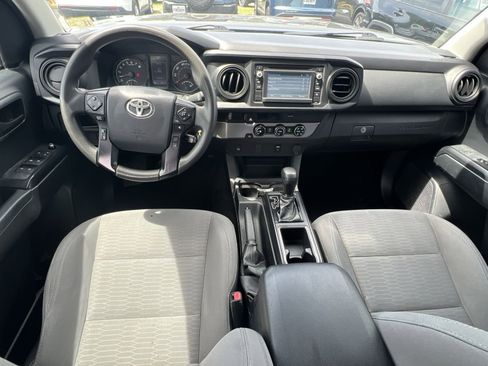 Used 2018 Toyota Tacoma SR w/ SR Convenience Package RWD image 24