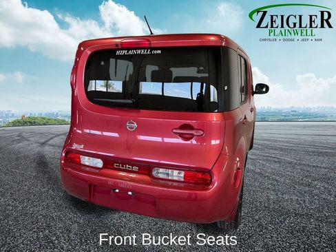 Used 2009 Nissan Cube 1.8 S w/ Interior Designer Pkg FWD image 5