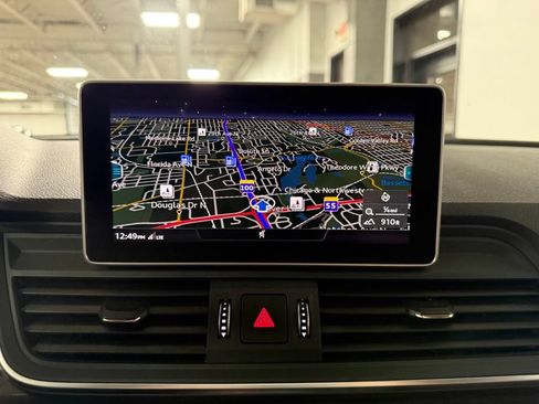 Used 2018 Audi Q5 2.0T Premium Plus AWD/4WD image 12