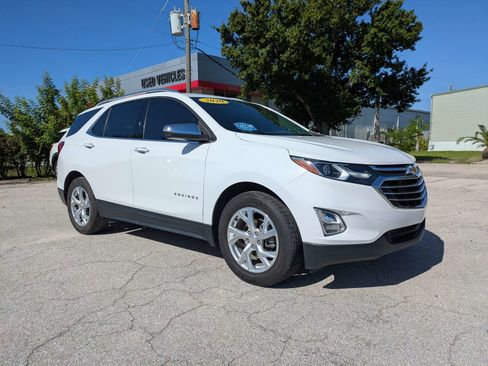 Used 2020 Chevrolet Equinox Premier FWD image 2
