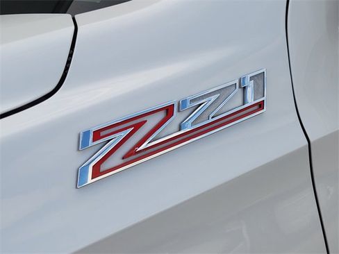 Used 2022 Chevrolet Tahoe Z71 w/ Luxury Package AWD/4WD image 10