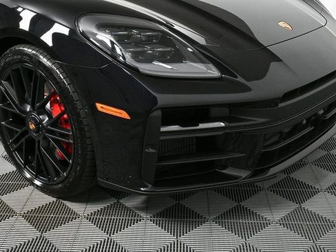 Used 2026 Porsche Panamera GTS image 39