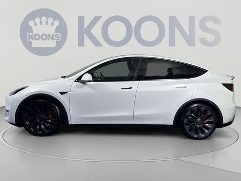 Used 2022 Tesla Model Y Performance AWD/4WD image 2