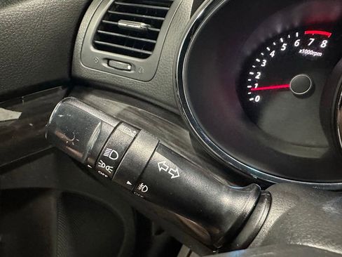 Used 2011 Kia Sorento LX w/ Convenience Pkg AWD/4WD image 21