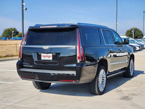 Used 2019 Cadillac Escalade ESV Platinum RWD image 6