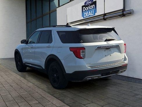 Used 2020 Ford Explorer XLT w/ Equipment Group 202A AWD/4WD image 2