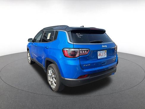 Used 2025 Jeep Compass Limited AWD/4WD image 13