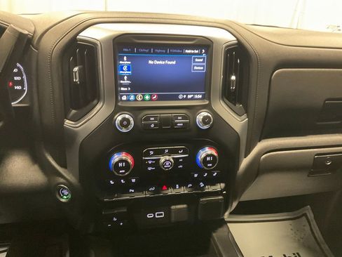 Used 2022 GMC Sierra 1500 SLT image 23