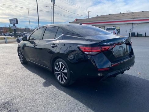 Used 2022 Nissan Sentra SV w/ SV Premium Package image 7