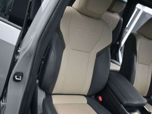 Used 2024 Lexus GX 550 AWD/4WD image 18