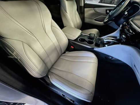 Used 2024 Acura MDX w/ Technology Package FWD image 31