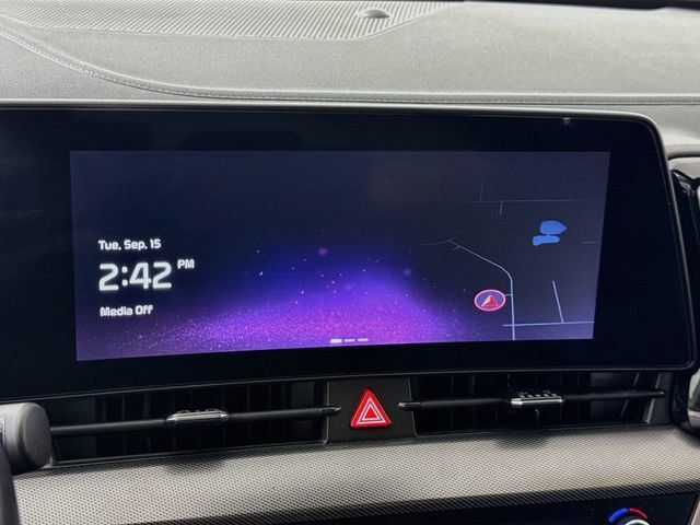 Used 2025 Kia Sportage SX FWD image 16