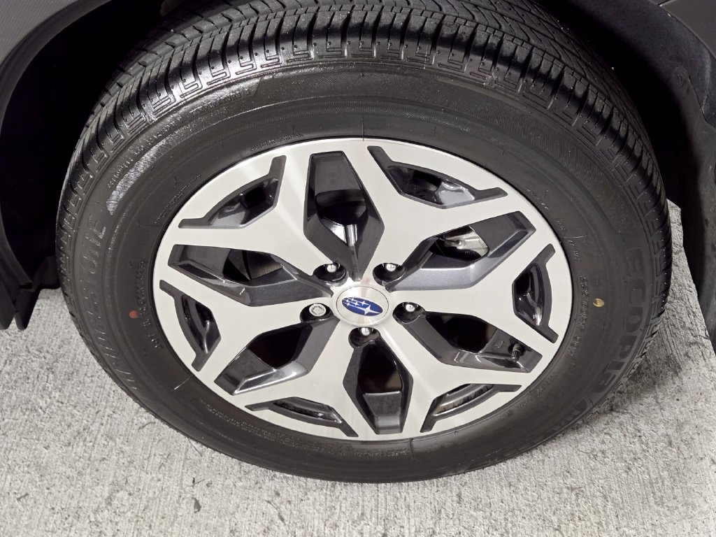 Certified 2023 Subaru Forester Premium AWD/4WD image 11