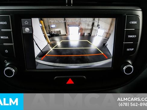 Used 2025 Kia Soul LX w/ LX Technology Package FWD image 26
