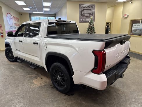 Used 2022 Toyota Tundra SR5 image 8