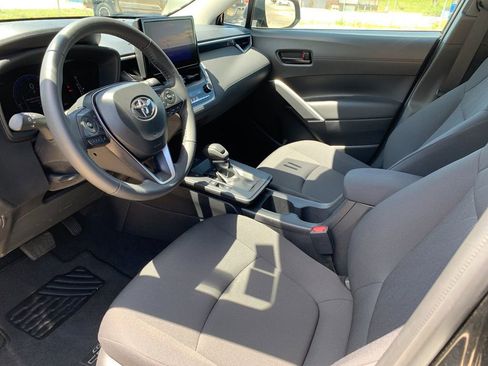 Used 2026 Toyota Corolla Cross LE FWD image 11