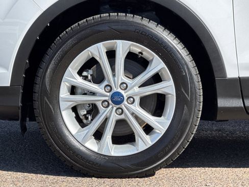 Used 2019 Ford Escape SEL image 25