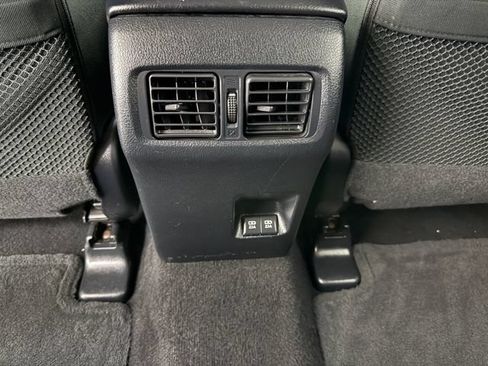 Used 2021 Toyota 4Runner SR5 AWD/4WD image 32