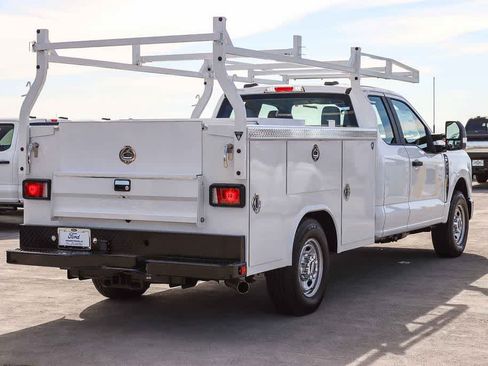 New 2026 Ford F250 XL w/ XL Chrome Package RWD image 4