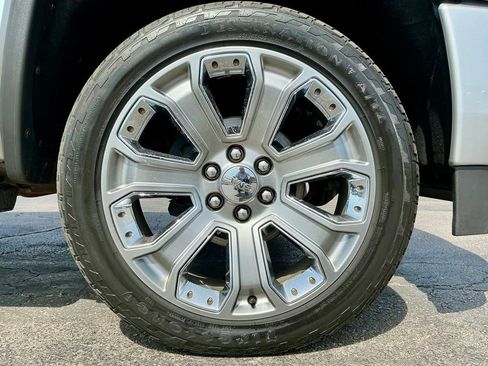 Used 2018 GMC Sierra 1500 Denali w/ Denali Ultimate Package AWD/4WD image 20