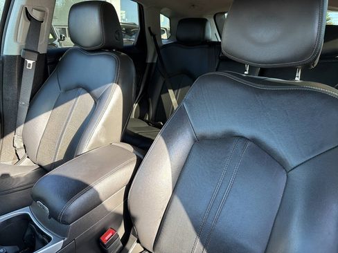 Used 2016 Cadillac SRX Luxury w/ Driver Awareness Package AWD/4WD image 36
